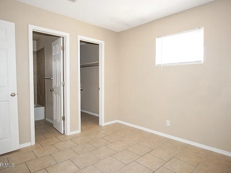 8604 Lawson St #3 — Photo 9