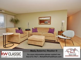 5412 France Ave S APT 200, Edina, MN 55410