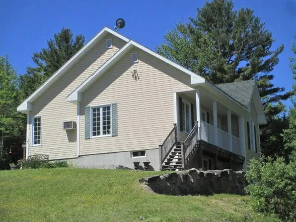 58 Village Road, Jackson, ME 04921