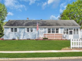 230 Carol Dr, Toms River, NJ 08753
