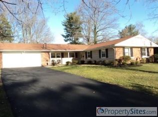 40 Turner Ln, Willingboro, NJ 08046