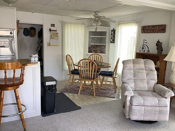 3rd image of 69407 Midpark Dr