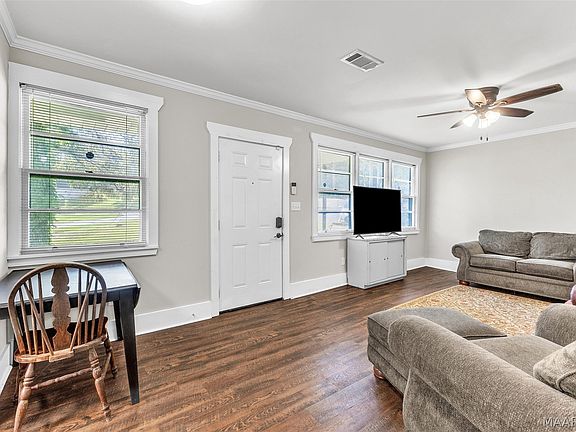 5th image of 968 Karen Rd