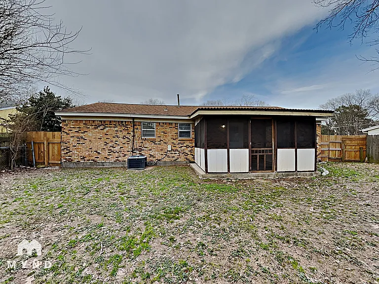 2061 Coral Hills Dr — Photo 17