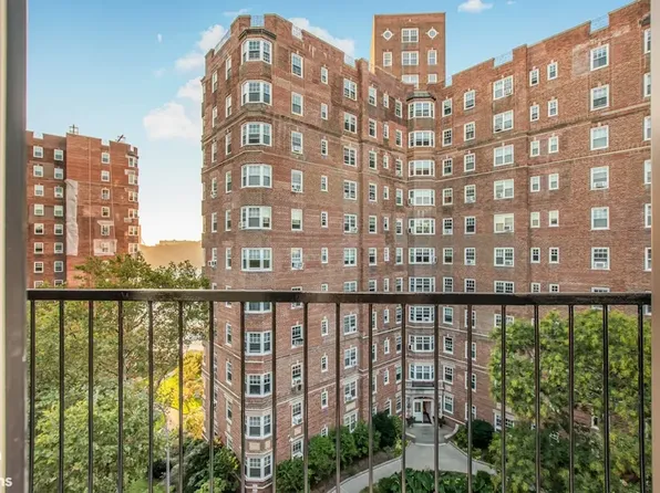 205 Cabrini Boulevard image 17 of 20