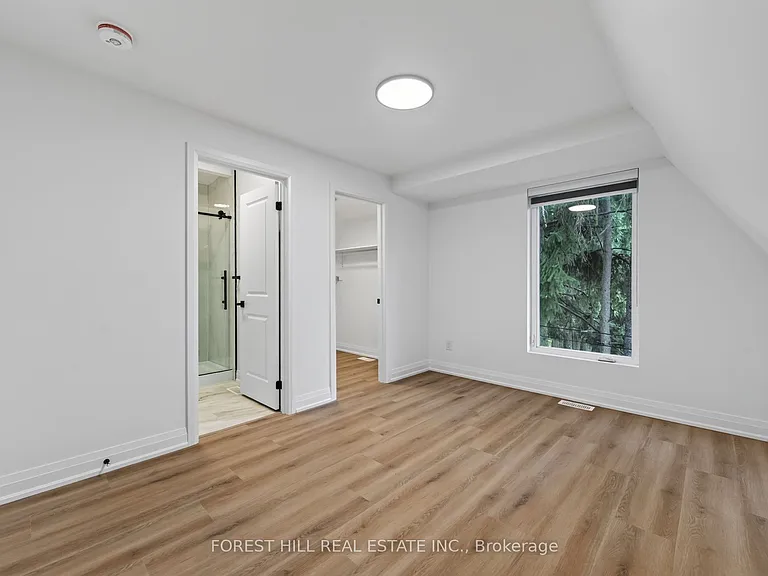 221 Churchill Ave #R — Photo 20