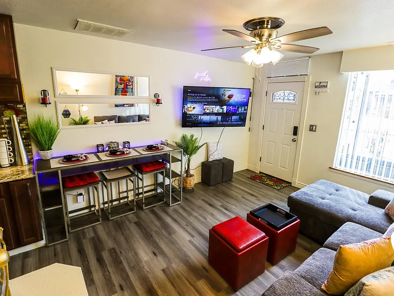 3442 N Lafayette St — Photo 4