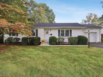 26 Leeds St, Chicopee, MA, 01013