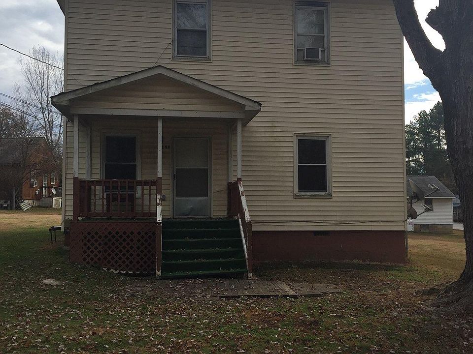 1st image of 229 Circle Dr #B