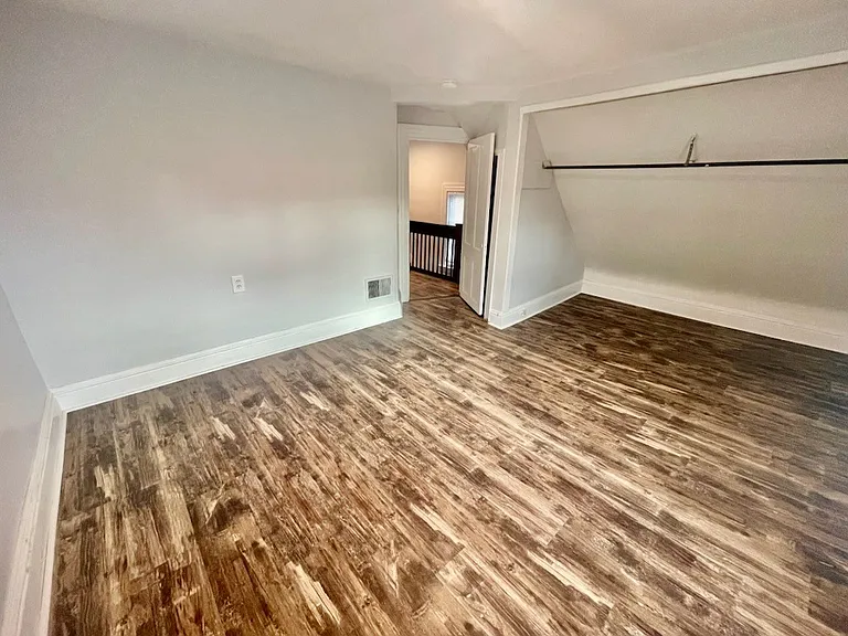 223 E Filbert St — Photo 41