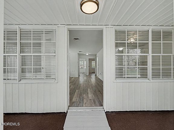 4th image of 167A Huntington Drive