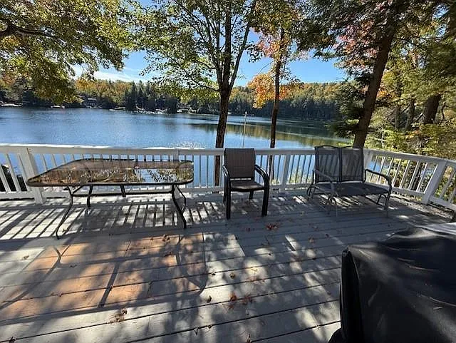 3 bed, 1.5 bath, 1554 sqft, $2,550 — Photo 2