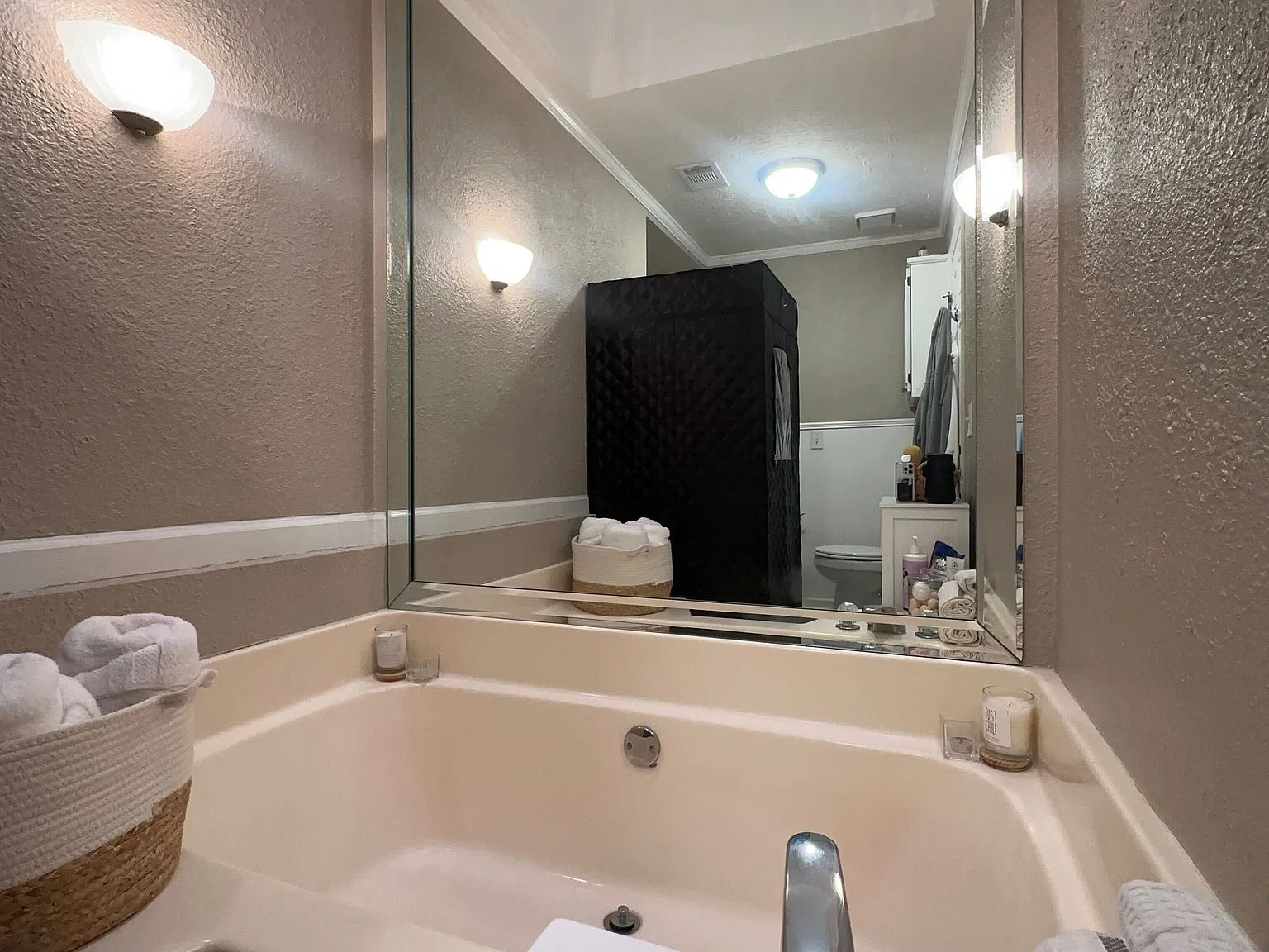 4 bed, 2123 sqft, $1,975 — Photo 3