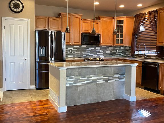 3rd image of 9113 Kornbrust Cir