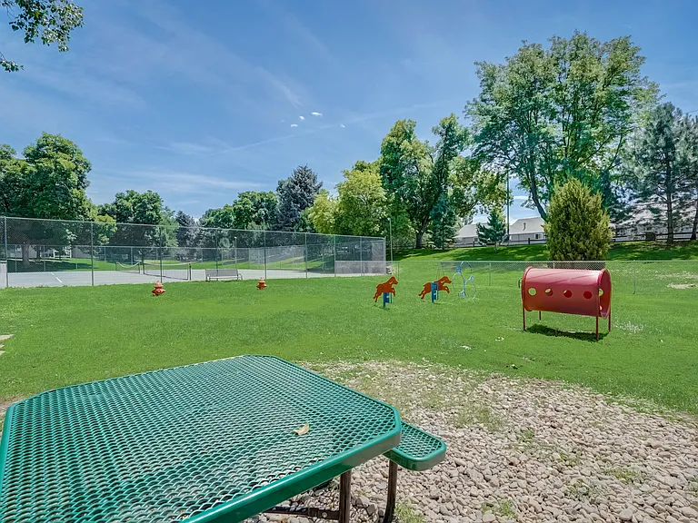 Governor's Park — Photo 42