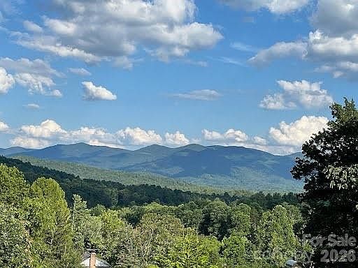 1st image of 31 Mark Twain Rd