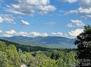 31 Mark Twain Rd, Asheville, NC 28805