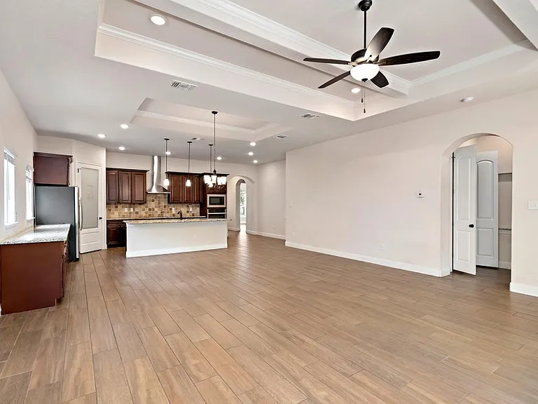 538 Carriage House — Photo 24