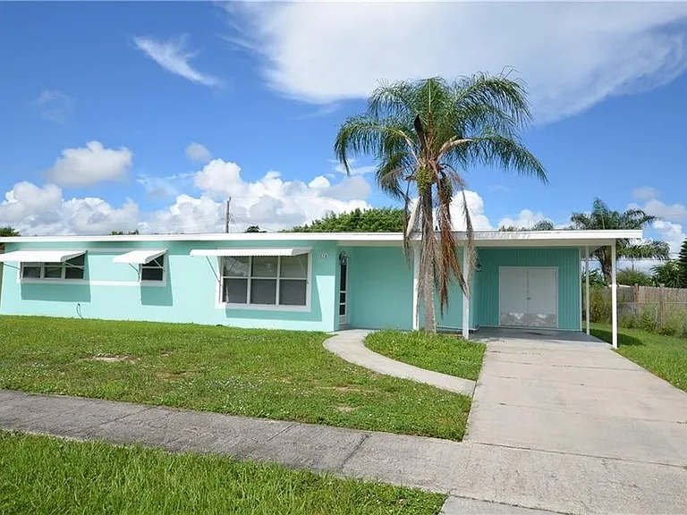 834 Dolores St — Photo 10