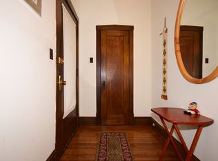 400 Blackhawk Rd, Riverside, IL 60546