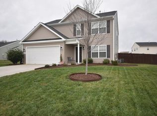 7316 Scenic Village Ln, Whitsett, NC 27377