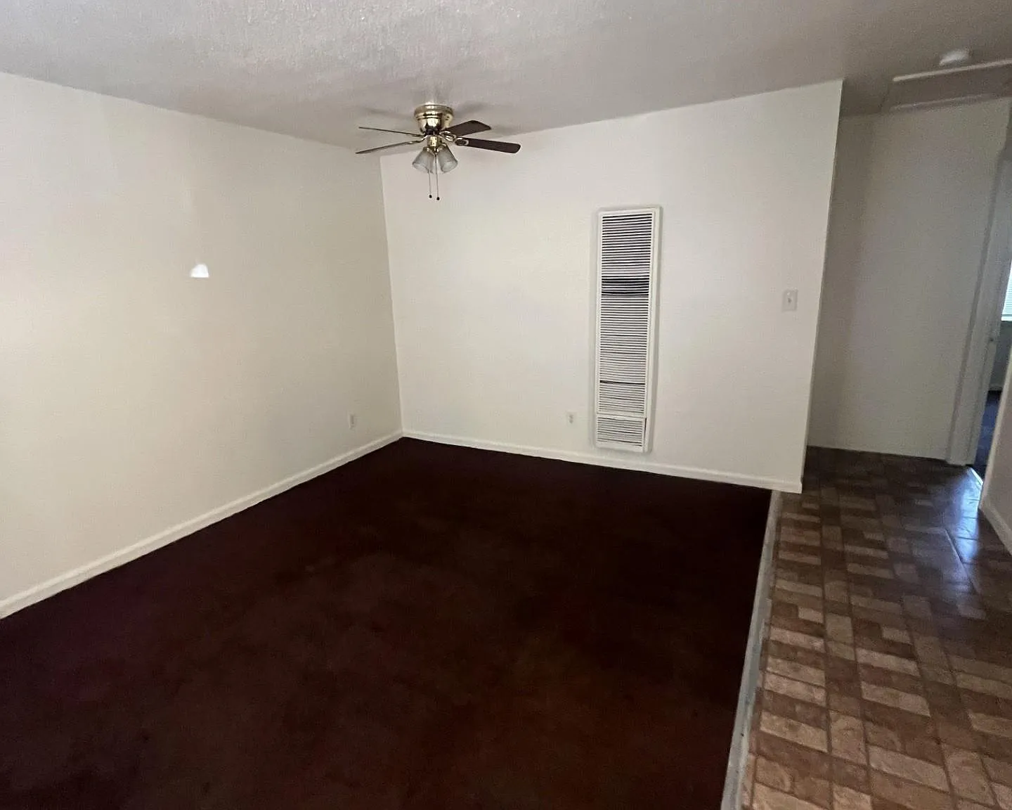 2 bed, 1.0 bath, $595 — Photo 2