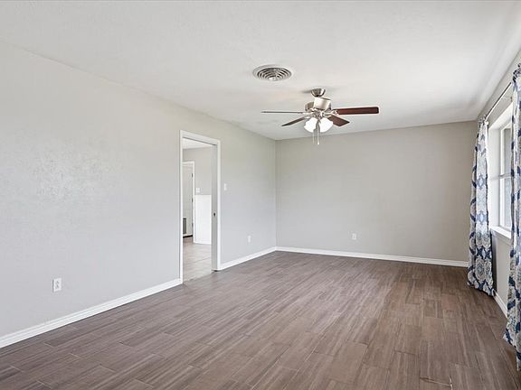 3rd image of 608 Bucknell Ave