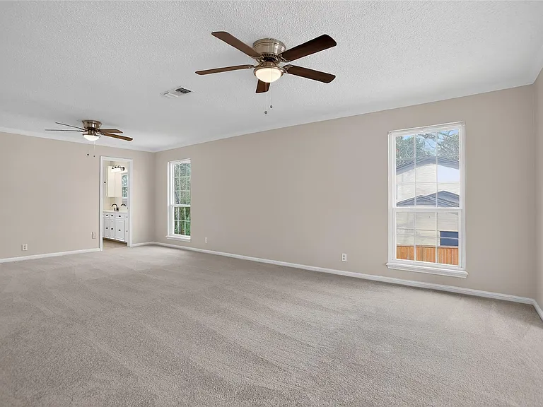 112 Kirkwood Ln — Photo 23