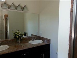 5th image of 7 W Lake Dr