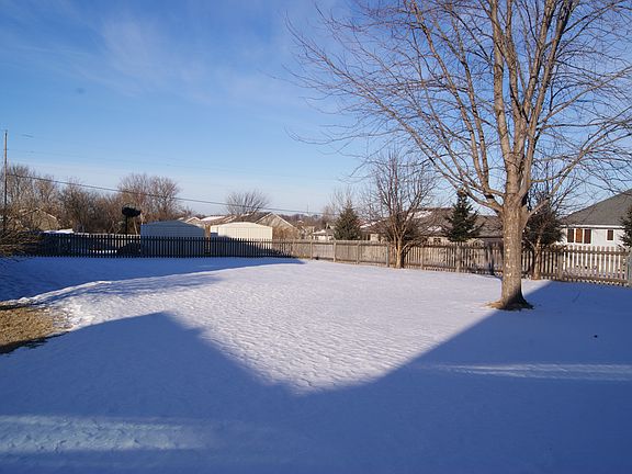 5th image of 405 15th St N