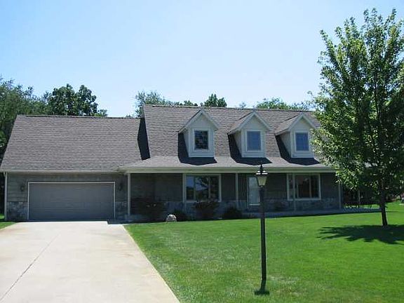 2nd image of 16230 Easton Ct