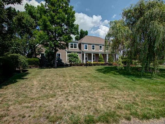 3rd image of 9950 Heron Dr