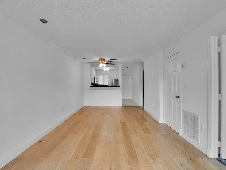 98402 Windward Ave #98402 — Photo 10