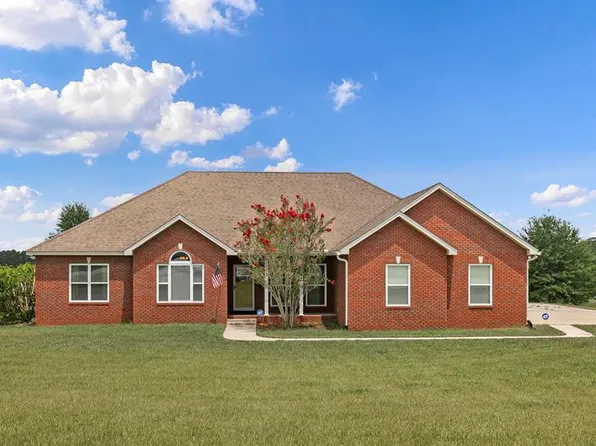 100 County Road 57, Hartford, AL 36344