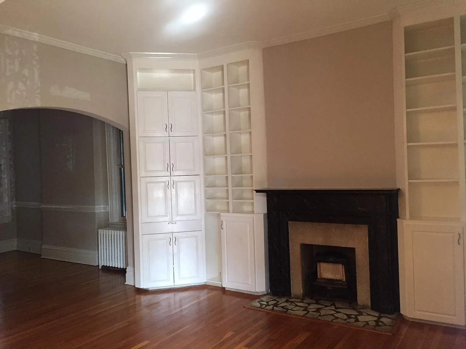 3 bed, 1934 sqft, $3,150 — Photo 2