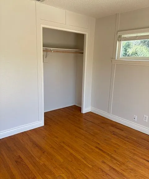 183 E Dana St — Photo 12