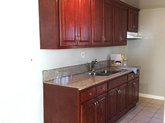 5th image of 6010 Ludell St