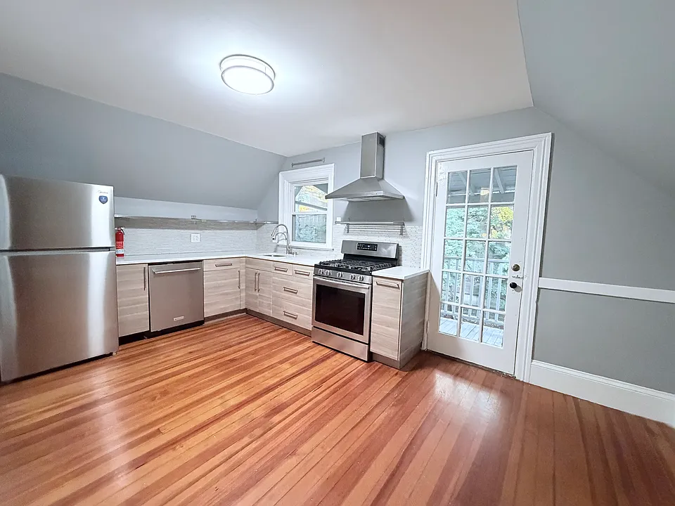 14 Mayfair St #2