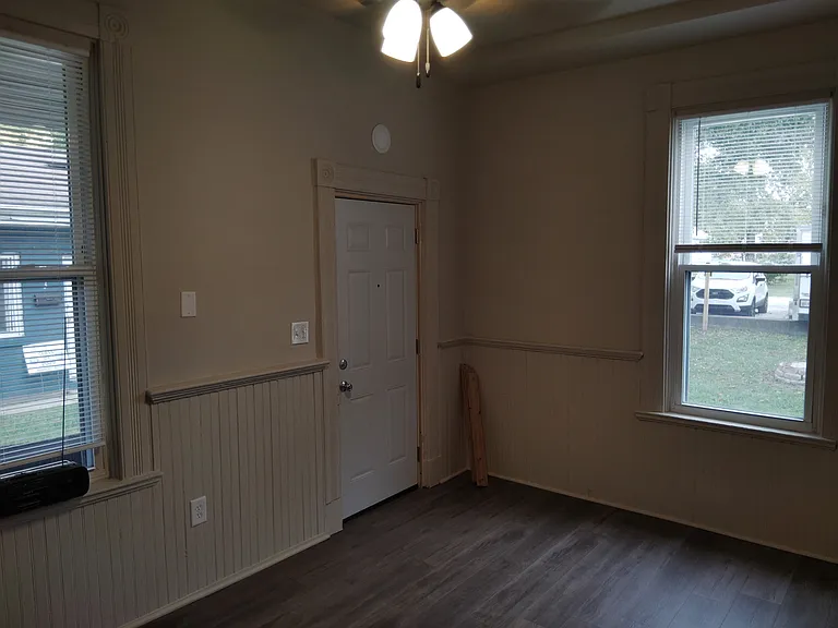 956 East Ave #4 — Photo 10