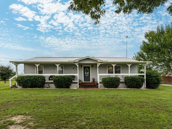 851 Vz County Road 1516, Van, TX 75790