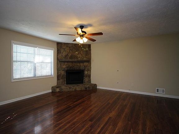 2nd image of 129 Little Brook Dr #00