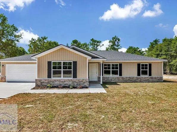 51 Cardinal Ln, Jesup, GA 31545