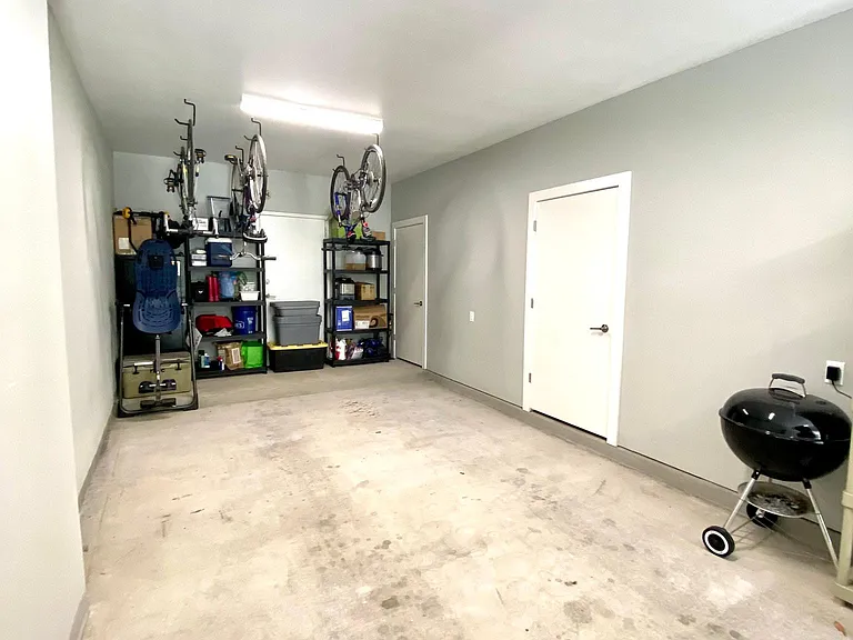 946 E Josephine St — Photo 29