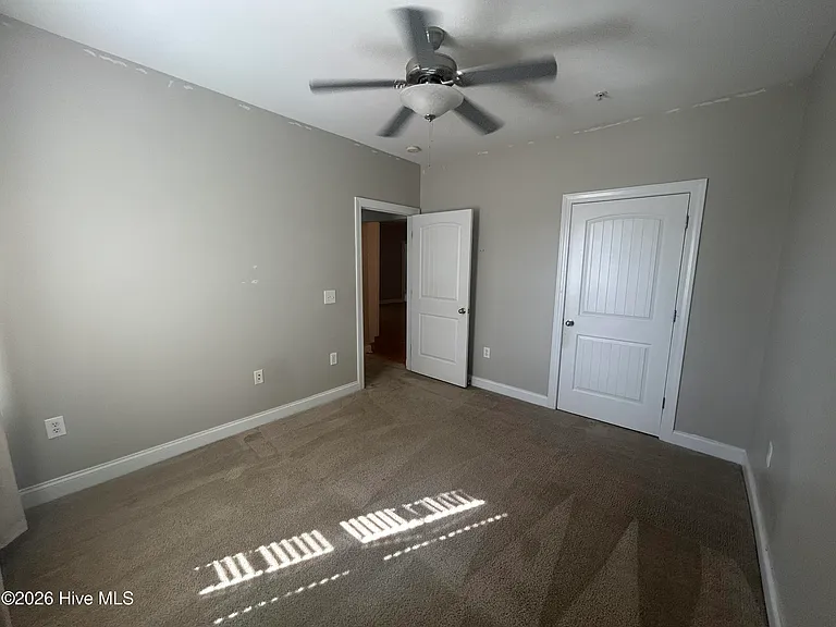300 Gateway Dr #325 — Photo 24