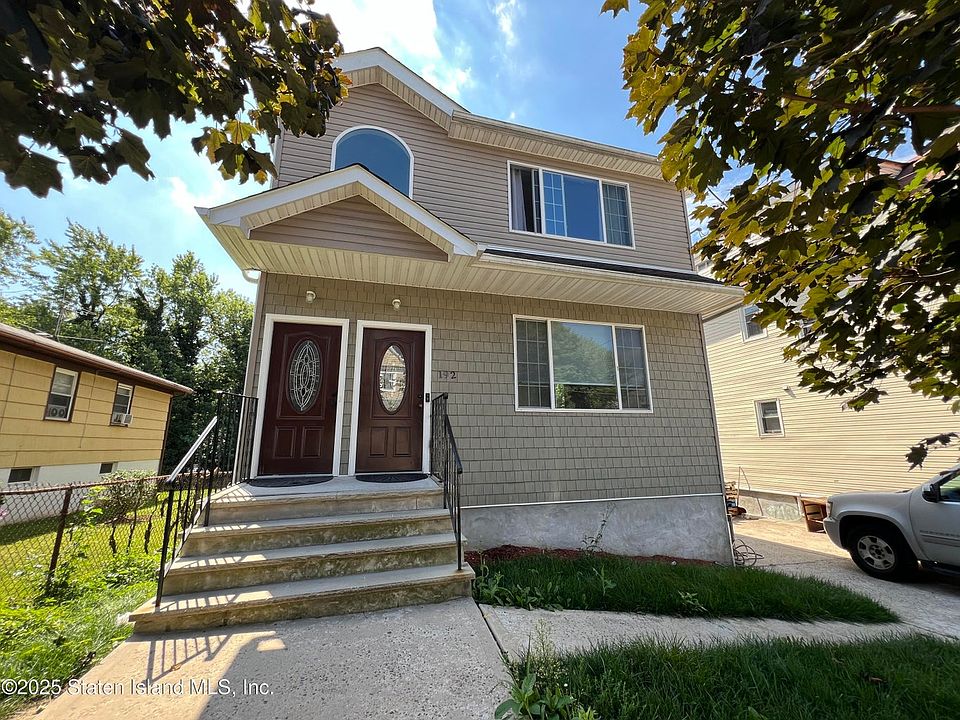 1st image of 192 Corson Ave #2