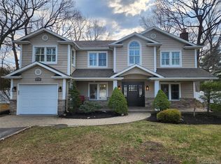 67 Wicks Path, Commack, NY 11725