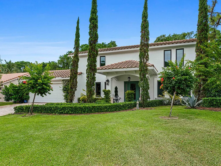 6204 Celadon Cir — Photo 1