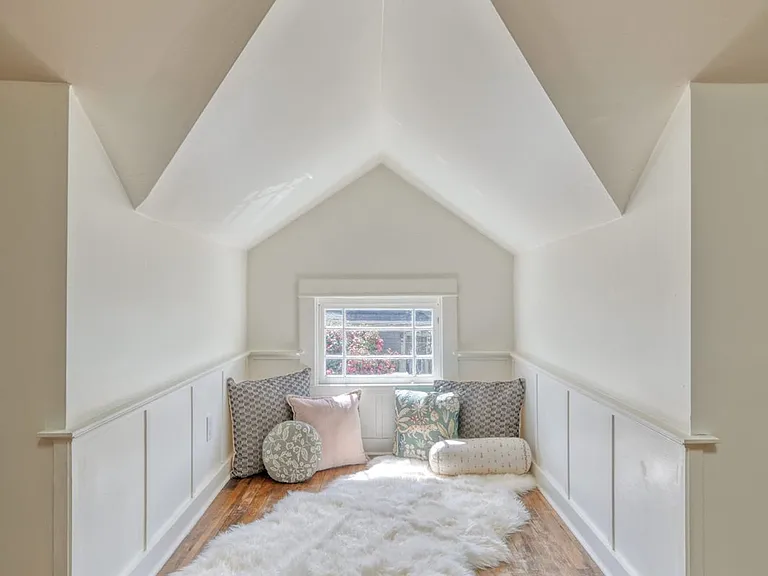 Reading Area