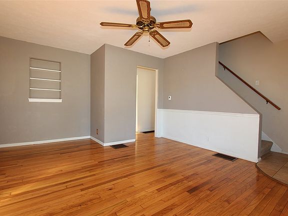 3rd image of 1206 Culver Pl