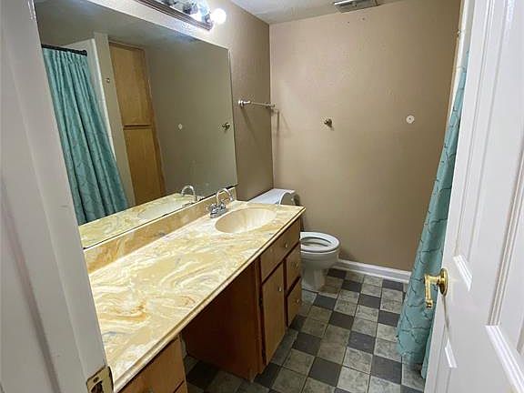 5th image of 4641 Wild Indigo St APT 440